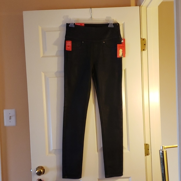 Spanx The Signature Waist Skinny Jean - Picture 2 of 3